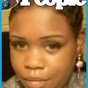 Meet your Posher, Eva-marie